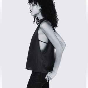 Express Sleeveless Keyhole Back Top with Side Split Detail - Black - XS